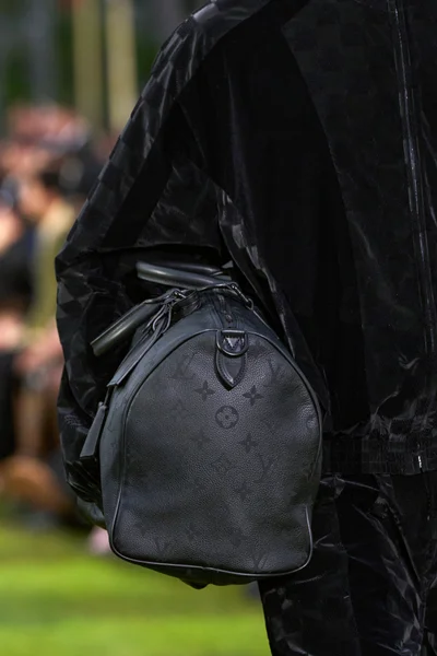 Look 42